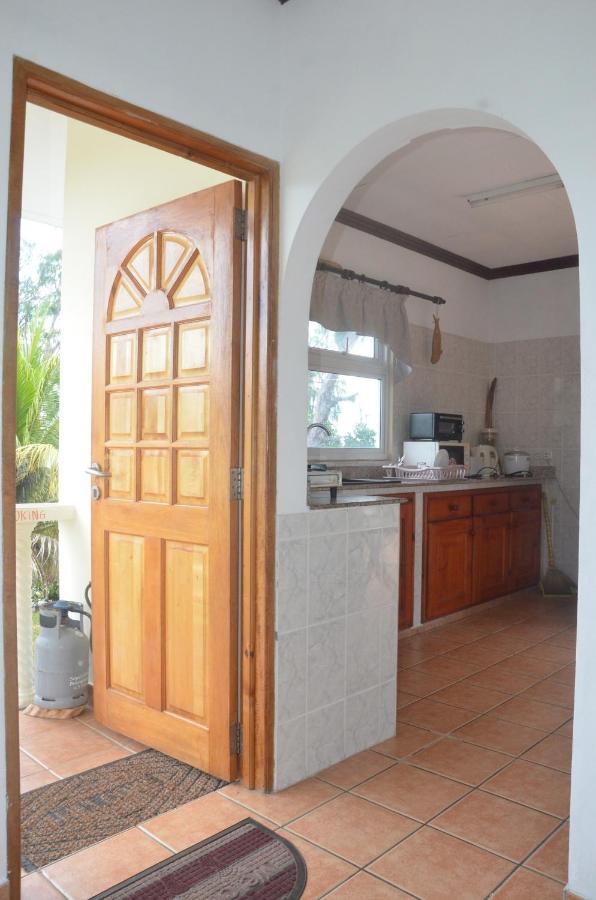Butterfly Villas Grand Anse  Exterior photo