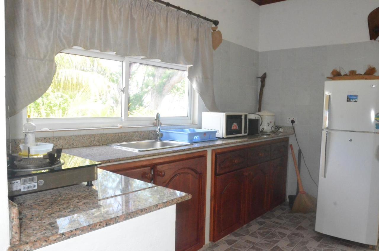 Butterfly Villas Grand Anse  Exterior photo